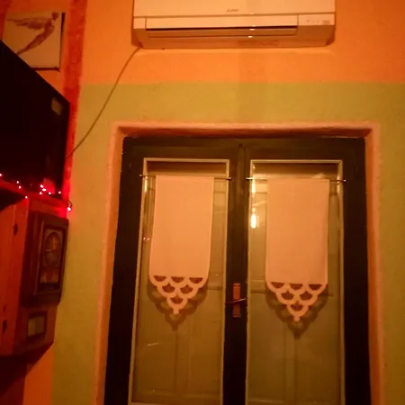 Smještaj na farmi Krasberry Jezev Brlog Komen