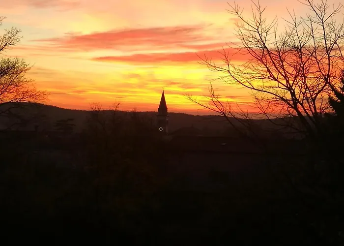 Krasberry Jezev Brlog Alojamento de Turismo Rural Komen